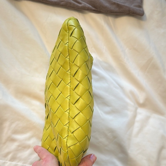 Bottega Veneta Yellow Woven Clutch - Picture 7 of 8